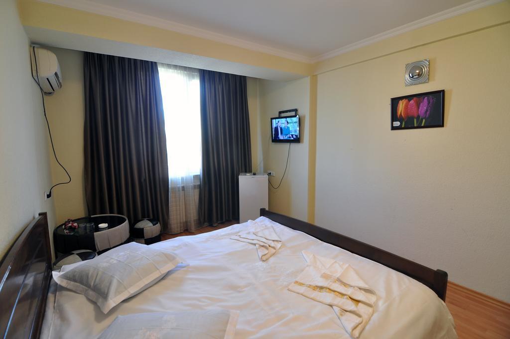 Sun Rise Hotel Tiflis Dış mekan fotoğraf
